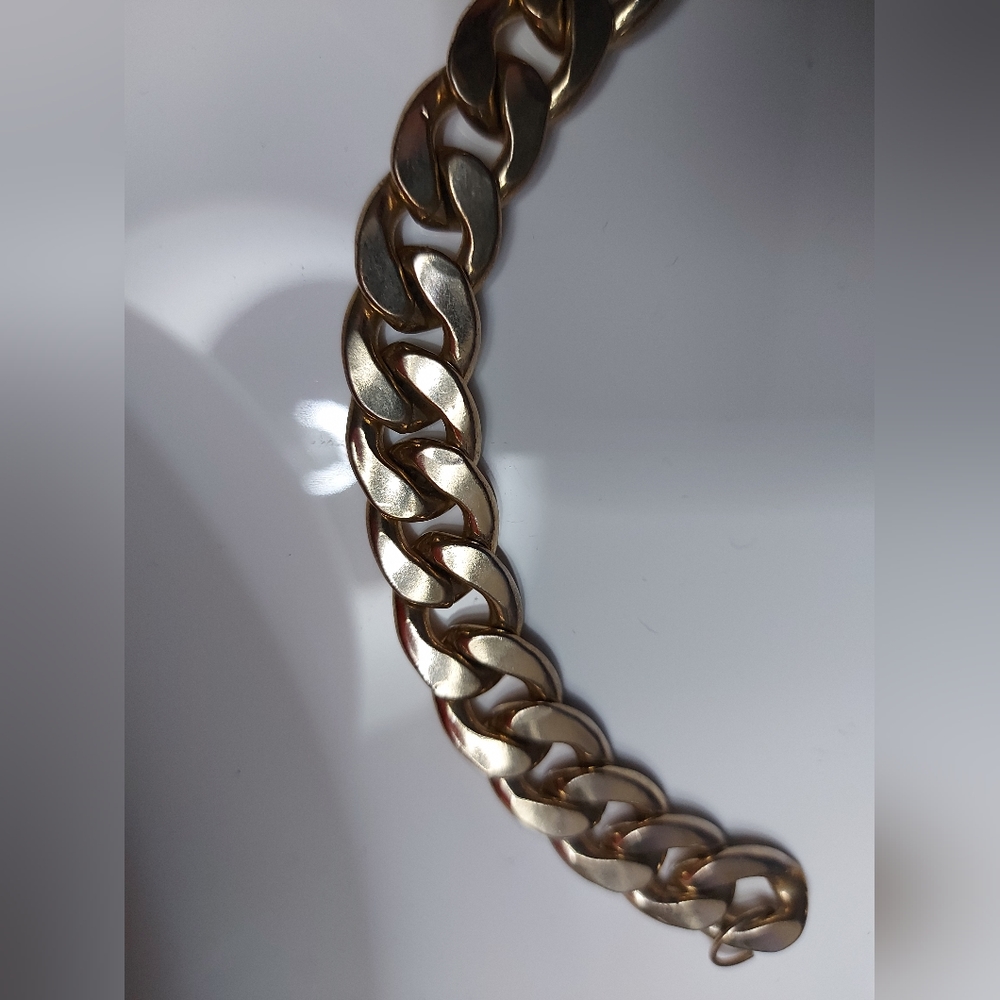 Necklace - Picture 2 of 5